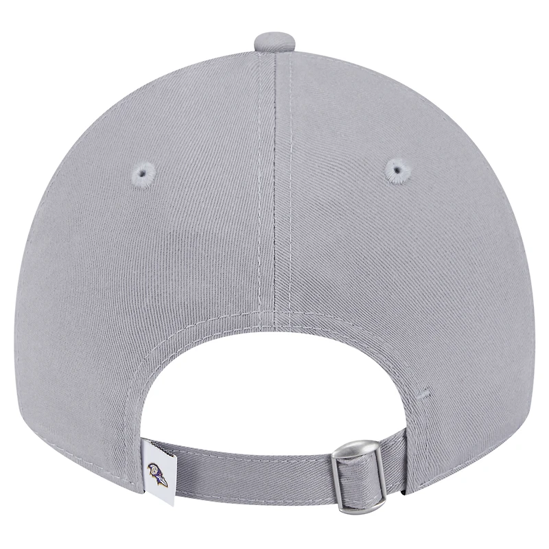 Casquette ajustable Main 9TWENTY des Baltimore Ravens de New Era pour femme, gris