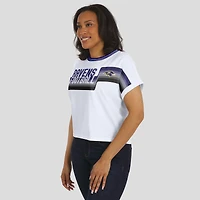T-shirt court à rayures centrales blanc pour femme WEAR by Erin Andrews des Ravens de Baltimore
