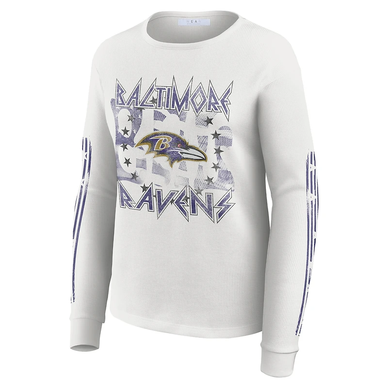 T-shirt à manches longues gaufré blanc imprimé graphique Baltimore Ravens pour femme WEAR by Erin Andrews