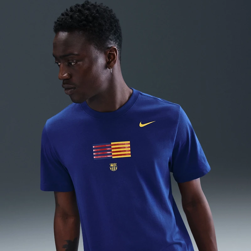 T-shirt Nike bleu avec drapeau du FC Barcelone pour homme