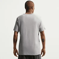 T-shirt Nike Essential gris à écusson du FC Barcelone pour homme
