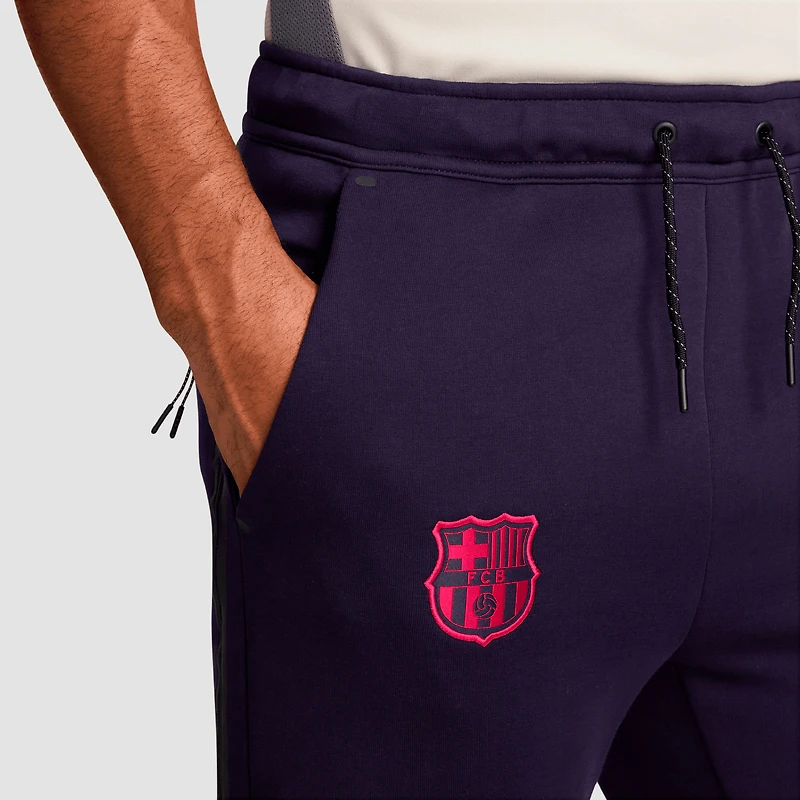 Men's Nike Navy Barcelona Tech Fleece Jogger Pants