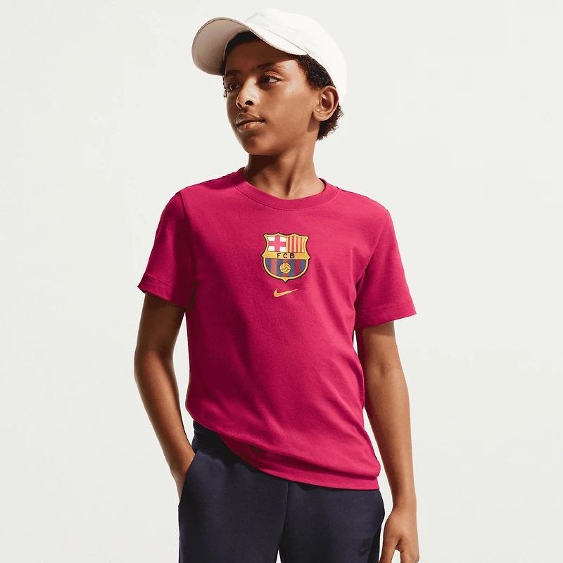 T-shirt Nike rouge pour enfant avec écusson du FC Barcelone