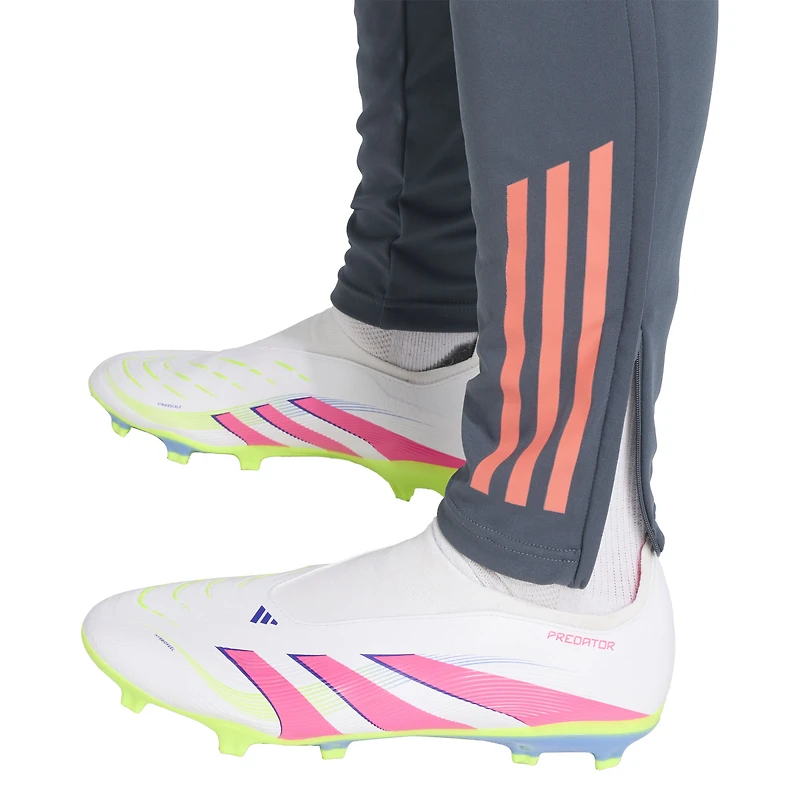 Pantalon d'entraînement adidas gris Bayern Munich 2025/26 AEROREADY pour homme