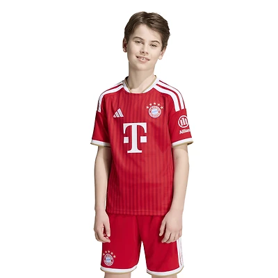 Maillot réplique domicile rouge adidas Bayern Munich 2026/27 pour jeunes