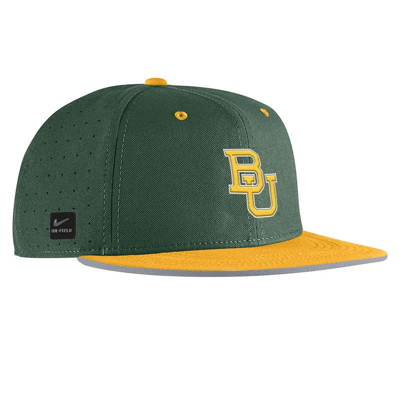 Casquette de baseball Nike verte Baylor Bears 2025 On-Field True Performance pour homme