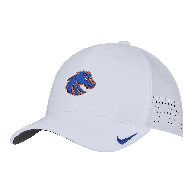 Casquette Nike blanche Boise State Broncos 2025 Performance Flex pour homme