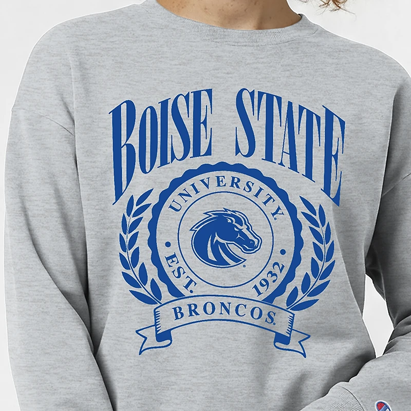Sweat-shirt à col rond Powerblend gris chiné pour femme, motif Boise State Broncos Academic Crest.