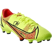 Chaussure à crampons jaune dédicacée par Erling Haaland du Borussia Dortmund