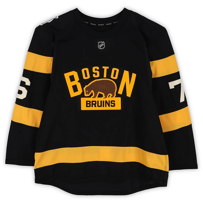 Maillot noir Reebok n° 76 porté par Alexander Khokhlachev (Bruins de Boston) lors de l'entraînement contre les Canadiens de Montréal le 1er janvier 2016 - Classique hivernale de la LNH - Porté pendant l'échauffement