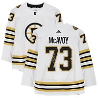 Maillot authentique adidas blanc autographié par Charlie McAvoy des Boston Bruins avec patch 100e anniversaire