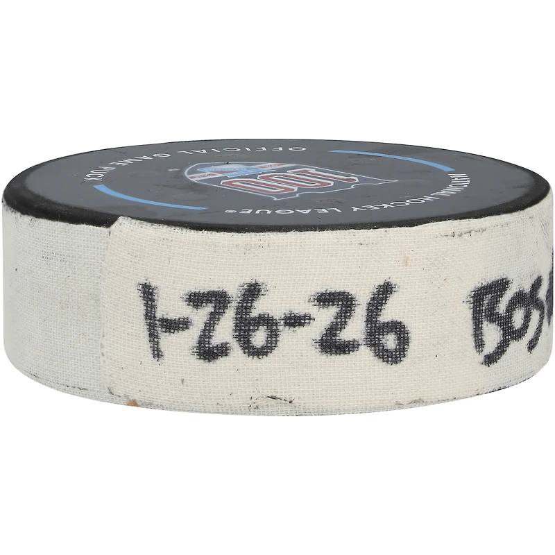 Rondelle de but utilisée par Elias Lindholm (Bruins de Boston) contre les Rangers de New York le 26 janvier 2026