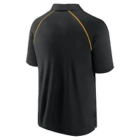 Polo noir Raglan Strong Alone Fanatics pour hommes des Bruins de Boston