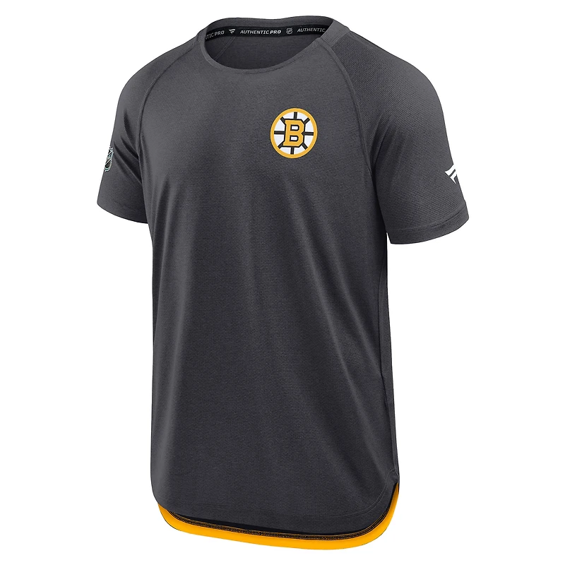 T-shirt raglan authentique Pro Rink Fanatics pour homme, couleur charbon, des Bruins de Boston