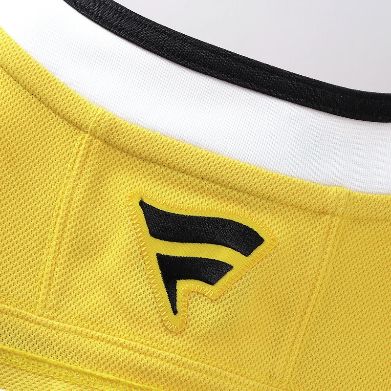 Maillot premium Fanatics Jeremy Swayman Gold des Bruins de Boston, série stades la LNH 2026