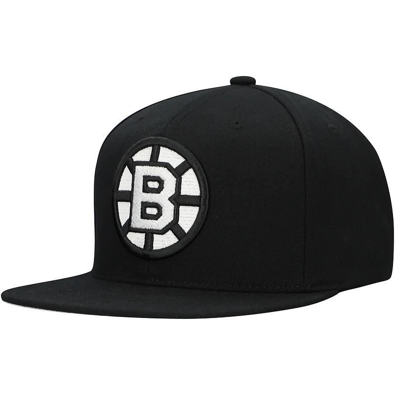 Men's Mitchell & Ness Black Boston Bruins Team Snapback Hat