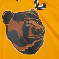 Maillot de joueur Mitchell & Ness Ray Bourque Gold Boston Bruins 1996/97 Captain Patch Blue Line pour homme