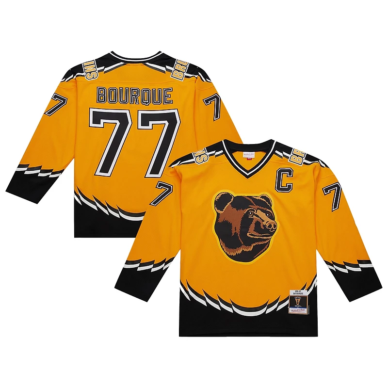 Maillot de jeu puissance Mitchell & Ness Ray Bourque or des Bruins Boston 1996-97 pour hommes