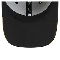 Men's New Era  Black Boston Bruins Linear Featherweight 39THIRTY Flex Hat