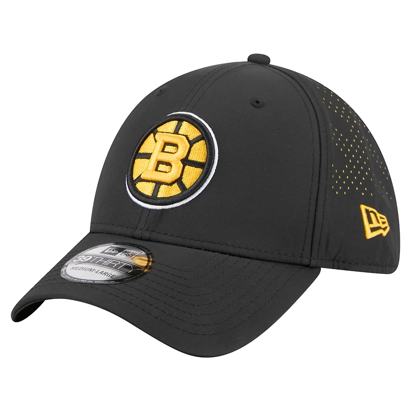 Men's New Era Black Boston Bruins Night 39THIRTY Flex Hat