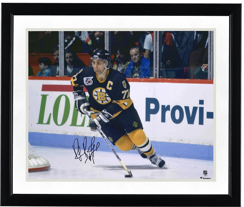 Photo de patinage autographiée de Ray Bourque (Bruins de Boston) - 40 x 50 cm (16 x 20 pouces)
