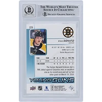 Carte de recrue autographiée 2018-19 Upper Deck Series 1 Young Guns #225 Beckett Fanatics Witnessed Authenticated 10 Rookie par Ryan Donato des Bruins de Boston
