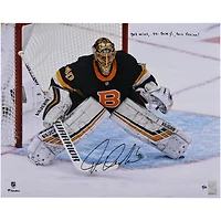 Photo de Tuukka Rask (Bruins de Boston) en maillot alternatif noir autographié (40,6 x 50,8 cm) avec plusieurs inscriptions - Édition limitée à 10 exemplaires