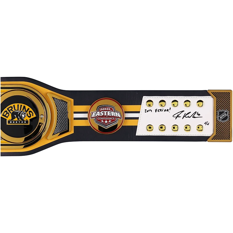 Ceinture WWE Legacy autographiée par Tuukka Rask des Boston Bruins avec inscription « 2014 Vezina » - Édition limitée n° 5/5