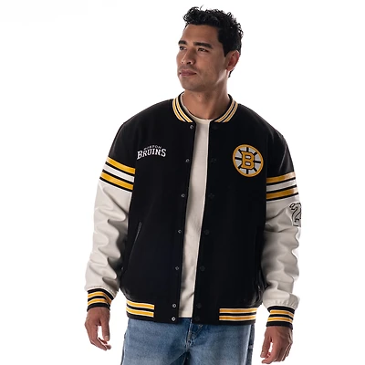 Veste universitaire unisexe The Wild Collective noire Boston Bruins à épaules tombantes et boutons-pression