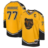 Maillot de joueur Mitchell & Ness Ray Bourque Gold Boston Bruins 1996-97 Blue Line Captain Patch