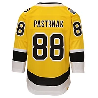 Maillot Premier Outerstuff pour jeunes David Pastrnak, or, Boston Bruins, Série des stades de la LNH 2026