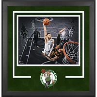 Jayson Tatum Boston Celtics Autographié Deluxe Encadré 16" x 20" Horizontal Spotlight Dunk Over LeBron Photographie