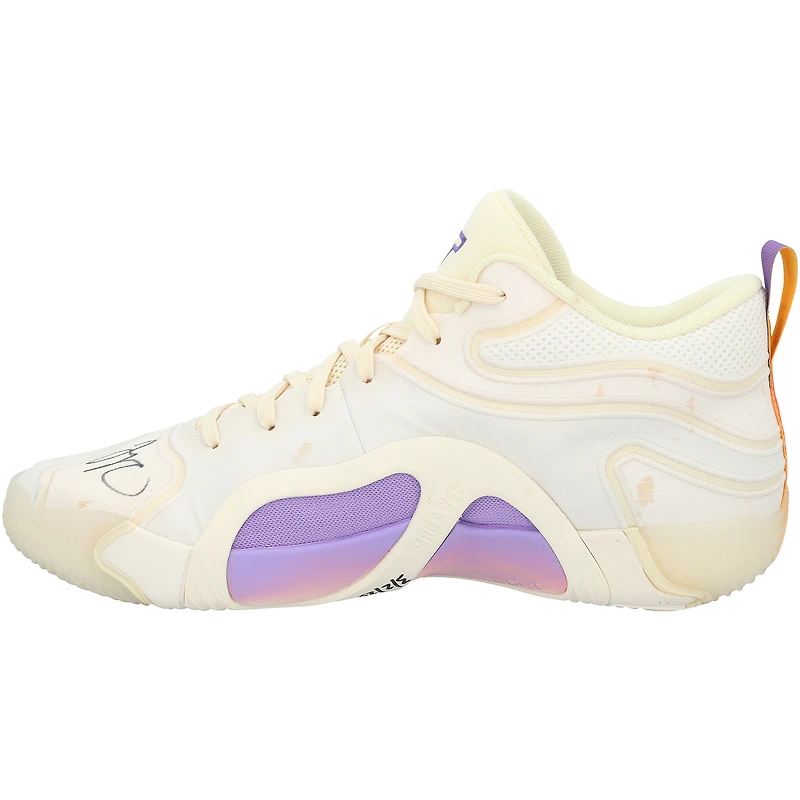 Chaussures Jordan beiges autographiées portées par Jayson Tatum lors du match des Boston Celtics contre les Denver Nuggets le 2 mars 2025