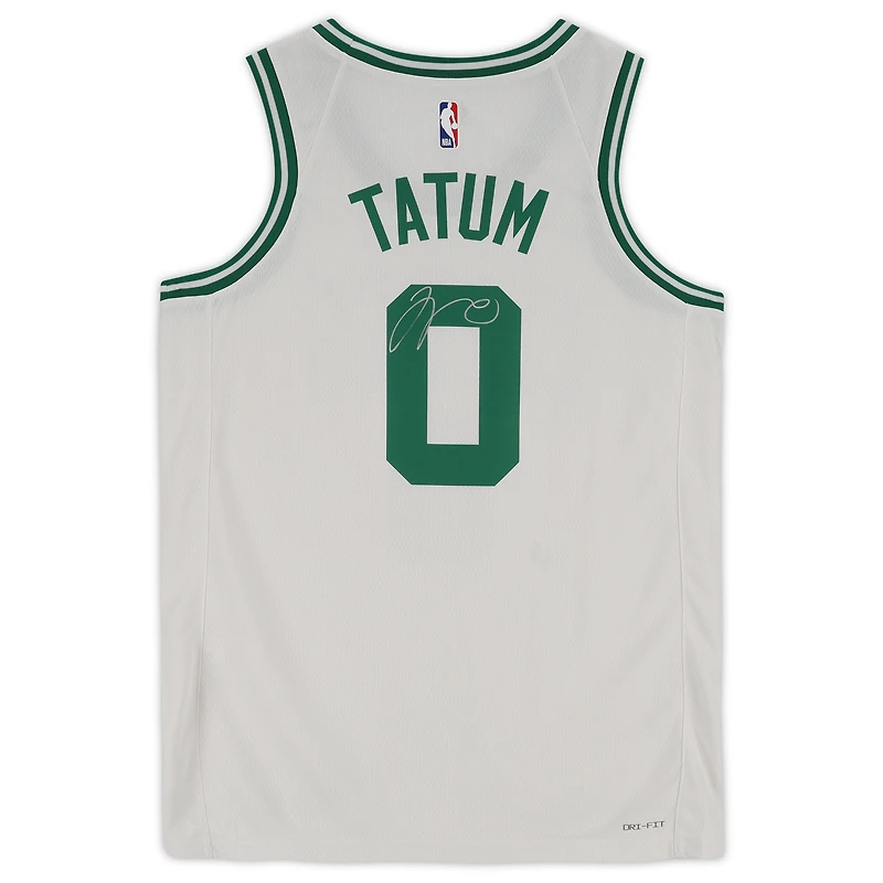 Maillot Swingman Nike blanc dédicacé par Jayson Tatum des Boston Celtics 2022-23 Association Edition