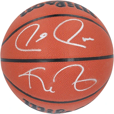 Ballon de basket-ball d'intérieur/extérieur Wilson Authentic Series signé par Kevin Garnett et Paul Pierce des Boston Celtics