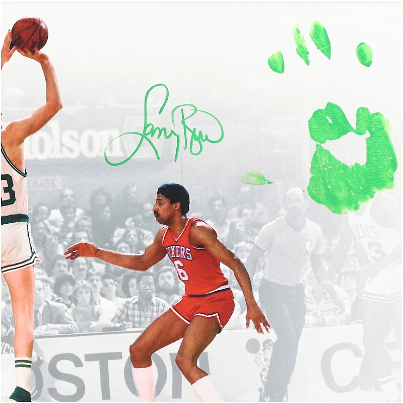 Impression sur toile autographiée de Larry Bird Boston Celtics Shot vs. Dr. J 20" x 24" avec peinture acrylique verte