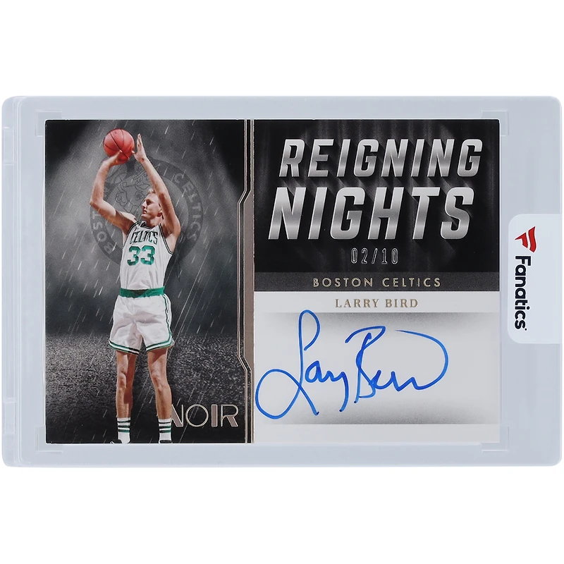 Carte Panini Noir Holo Gold Reigning Nights 2021-22 dédicacée par Larry Bird des Boston Celtics #RN-LBI #2/10