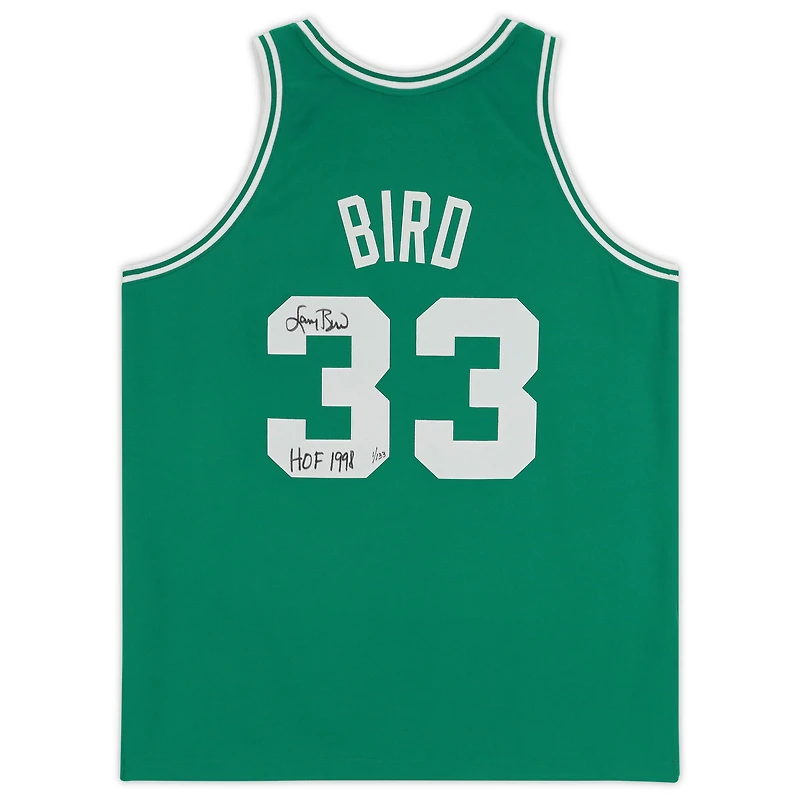 Maillot authentique dédicacé par Mitchell & Ness Kelly Green 1985-86 des Boston Celtics par Larry Bird avec inscription « HOF 1998 » - Édition limitée à 133 exemplaires