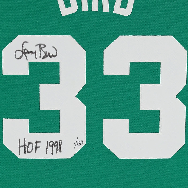 Maillot authentique dédicacé par Mitchell & Ness Kelly Green 1985-86 des Boston Celtics par Larry Bird avec inscription « HOF 1998 » - Édition limitée à 133 exemplaires
