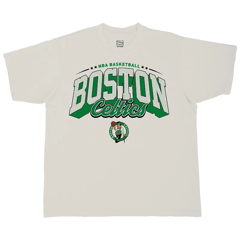 T-shirt urbain surdimensionné pour homme Stadium Essentials crème Boston Celtics Your Way