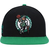 Casquette Snapback Boston Celtics Side Core 2.0 Mitchell & Ness noir/vert pour hommes