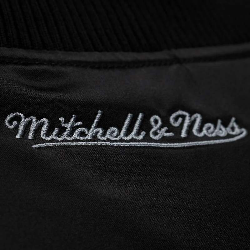 Veste bomber zippée Mitchell & Ness noire Boston Celtics en satin chromé pour homme