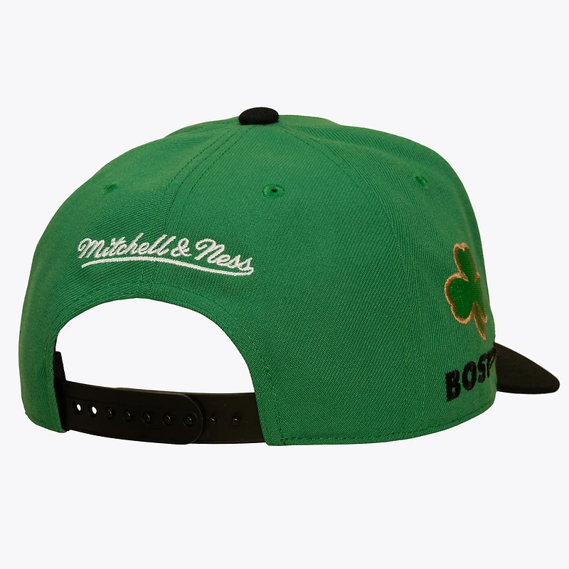 Men's Mitchell & Ness Kelly Green/Black Boston Celtics In the City Pro Pinch Snapback Hat