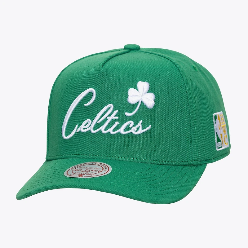 Men's Mitchell & Ness Kelly Green Boston Celtics Legendary Home Pro Pinch Snapback Hat