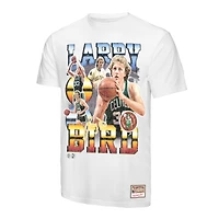 T-shirt commémoratif Mitchell & Ness Larry Bird pour homme, motif collage blanc des Boston Celtics