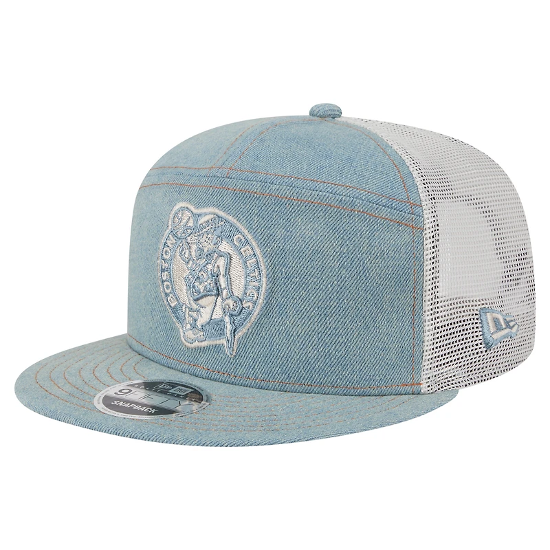 Casquette camionneur New Era 9FIFTY à panneau fendu en denim Adventure Boston Celtics pour homme