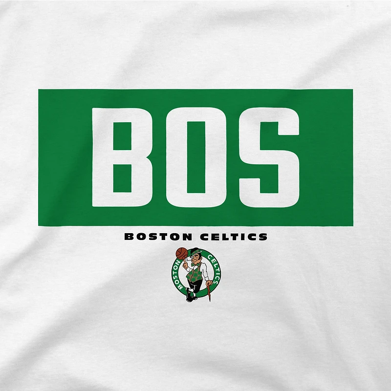 T-shirt blanc Stadium Essentials pour homme avec barre transversale des Boston Celtics