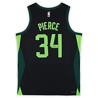 Maillot Swingman Nike City Edition 2024-25 noir dédicacé par Paul Pierce des Boston Celtics