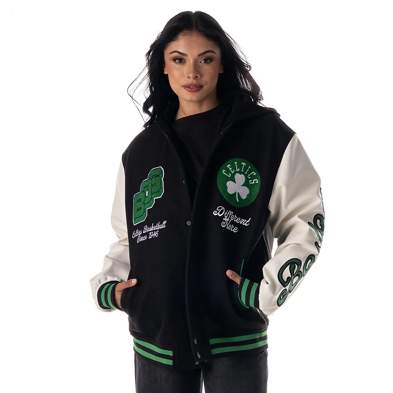 Veste universitaire unisexe en laine à capuche et boutons-pression noirs The Wild Collective Boston Celtics