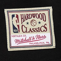 Sweat à capuche court noir Boston Celtics Hardwood Classics pour femme Mitchell & Ness